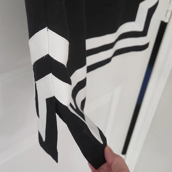 Pretty Eliza J sleeveless dress in very good condition! Size 8 - Picture 3 of 9